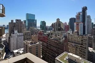 212 E 47th St, New York City, NY 10017 - Photo 3