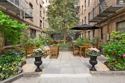 87 Barrow Street #2G, New York, NY 10014 - Photo 11
