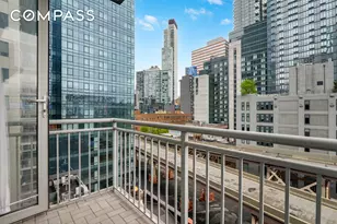 44-27 Purves St, New York City, NY 11101 - Photo 9
