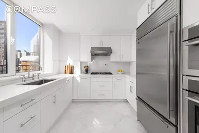 351 E 51st Street #PH5B, New York, NY 10022 - Photo 3