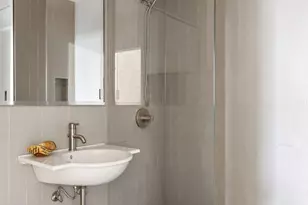 315 7th Ave, New York City, NY 10001 - Photo 17