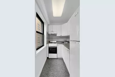 333 E 75th Street #7H, New York City, NY 10021 - Photo 7