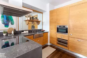 425 W 50th St, New York City, NY 10019 - Photo 7