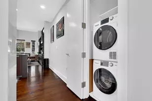 250 E 49th St, New York City, NY 10017 - Photo 5