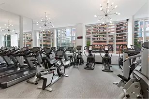 635 W 42nd St, New York City, NY 10036 - Photo 9