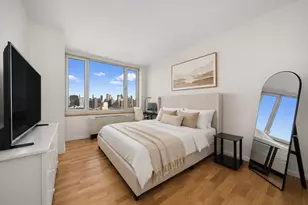 635 W 42nd St, New York, NY 10036 - Photo 5