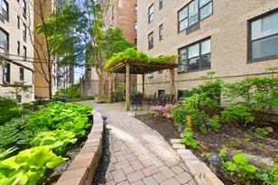 424 E 52nd St, New York City, NY 10022 - Photo 15