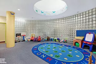 100 W 89th St, New York City, NY 10024 - Photo 17