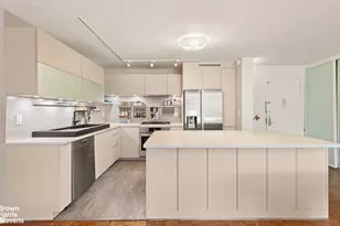 100 W 89th St, New York City, NY 10024 - Photo 7