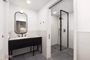 547 W 47th St, New York City, NY 10036 - Photo 5