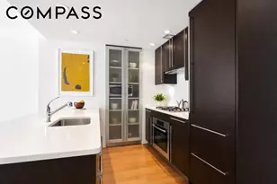 464 W 44th St, New York City, NY 10036 - Photo 3