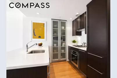 464 W 44th Street #PHA, New York City, NY 10036 - Photo 3