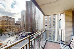 201 W 70th St, New York City, NY 10023 - Photo 9