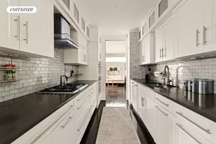 22 W 66th St, New York, NY 10023 - Photo 3