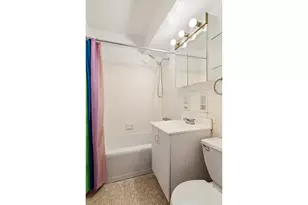 370 Ocean Pkwy, New York City, NY 11218 - Photo 7