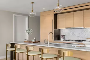 215 W 28th St, New York, NY 10001 - Photo 3