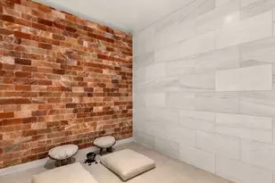 215 W 28th St, New York City, NY 10001 - Photo 25