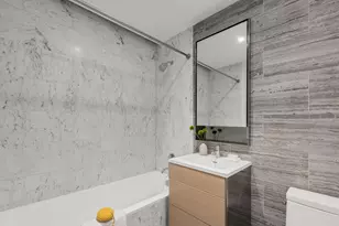 215 W 28th St, New York, NY 10001 - Photo 13