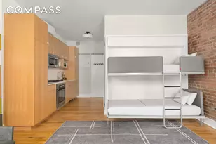 421 W 22nd St, New York, NY 10011 - Photo 7
