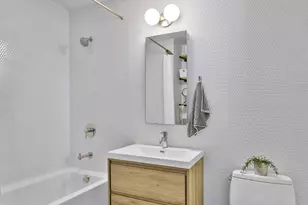 195 Hawthorne St, New York City, NY 11225 - Photo 5