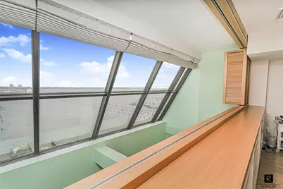 10 Bay Street Landing #8-D, New York City, NY 10301 - Photo 21