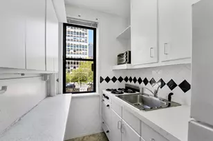 350 E 30th St, New York City, NY 10016 - Photo 5
