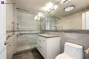 165 E 72nd St, New York City, NY 10021 - Photo 9