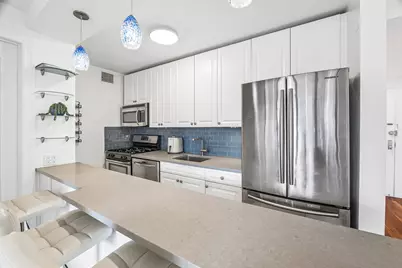 205 W End Avenue #8K, New York City, NY 10023 - Photo 3