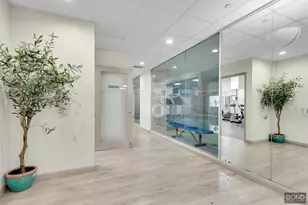 250 E 40th St, New York City, NY 10016 - Photo 7
