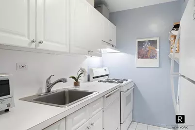 205 W End Avenue #RES, New York City, NY 10023 - Photo 7
