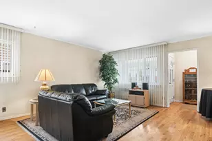 64-22 136th St, New York City, NY 11367 - Photo 3