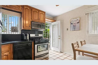 64-22 136th Street, New York City, NY 11367 - Photo 5