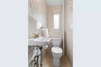 64-22 136th Street, New York City, NY 11367 - Photo 7