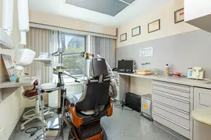 400 E 56th St, New York, NY 10022 - Photo 5