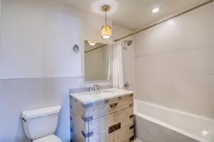 5-09 48th Ave, New York City, NY 11101 - Photo 17