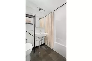 77 7th Ave, New York, NY 10011 - Photo 5