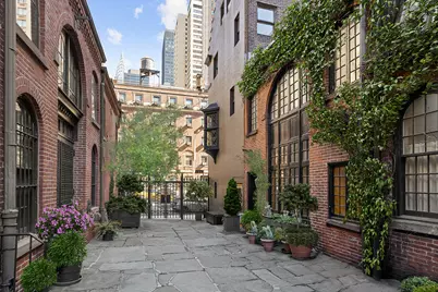 4 Sniffen Court, New York, NY 10016 - Photo 3