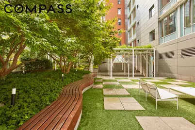 311 W Broadway #4D, New York City, NY 10013 - Photo 25
