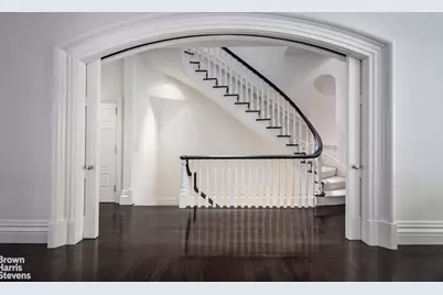 47 W 9th Street, New York City, NY 10011 - Photo 5