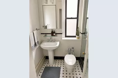 333 E 53rd Street #8F, New York City, NY 10022 - Photo 7