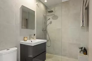 227 34th St, New York City, NY 11232 - Photo 11