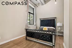 310 E 46th St, New York City, NY 10017 - Photo 5