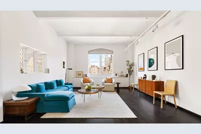 27 W 67th Street #8REW, New York, NY 10023 - Photo 1