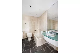 27 W 67th St, New York City, NY 10023 - Photo 9