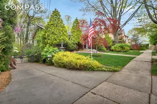 131 Jansen St, New York City, NY 10312 - Photo 21