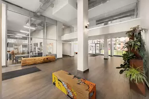 555 Main St, New York City, NY 10044 - Photo 19