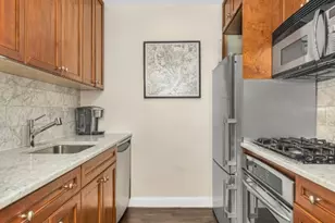 16 W 16th St, New York City, NY 10011 - Photo 11