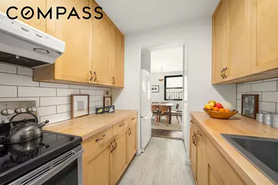 634 Washington Street #4B, New York City, NY 10014 - Photo 5