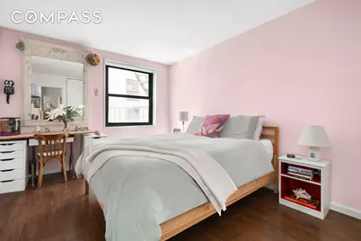634 Washington Street #4B, New York City, NY 10014 - Photo 9