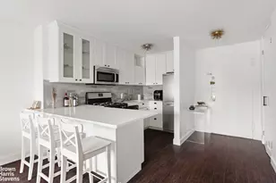 185 Hall St, New York City, NY 11205 - Photo 3
